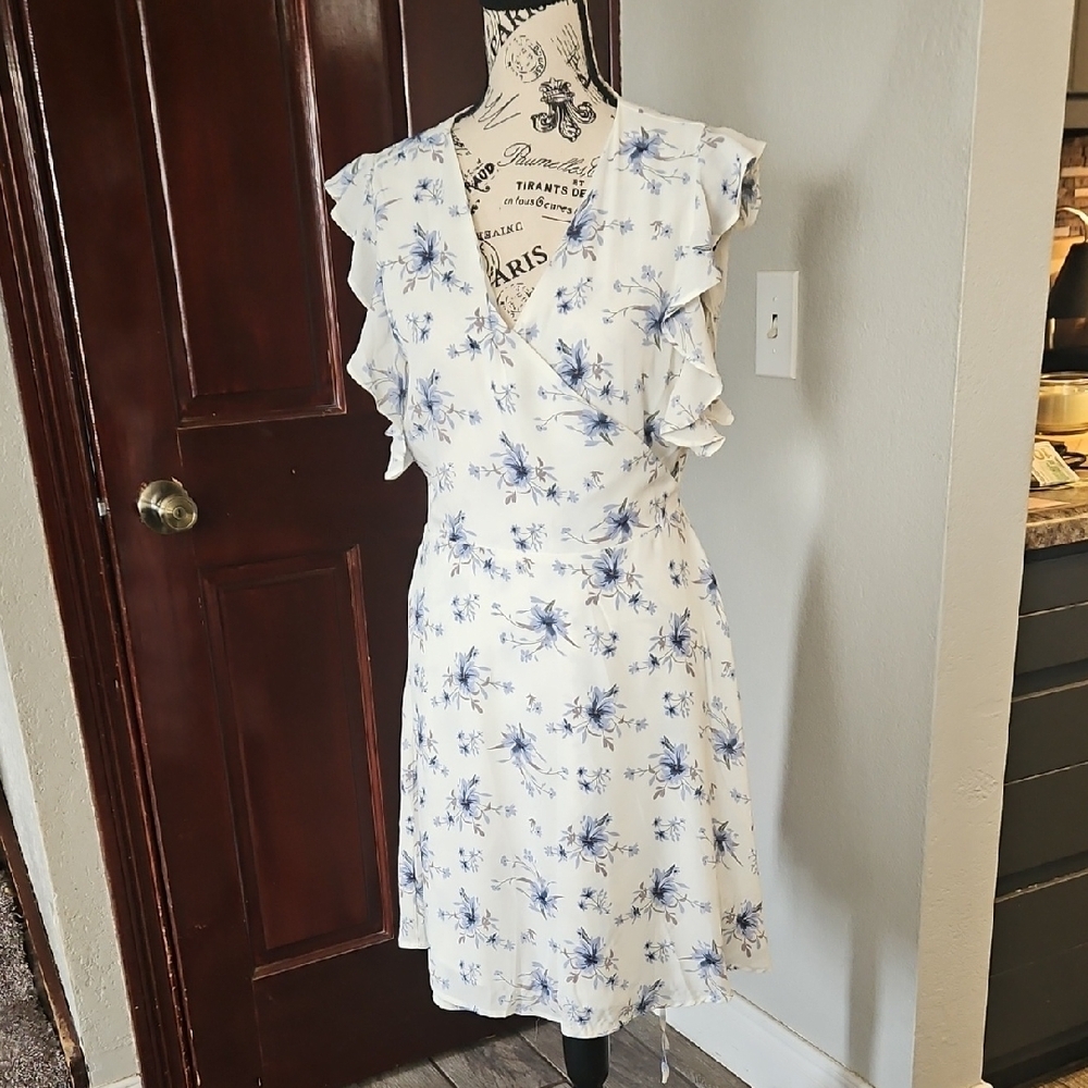 Sugarlips Floral Midi Dress White and Blue
